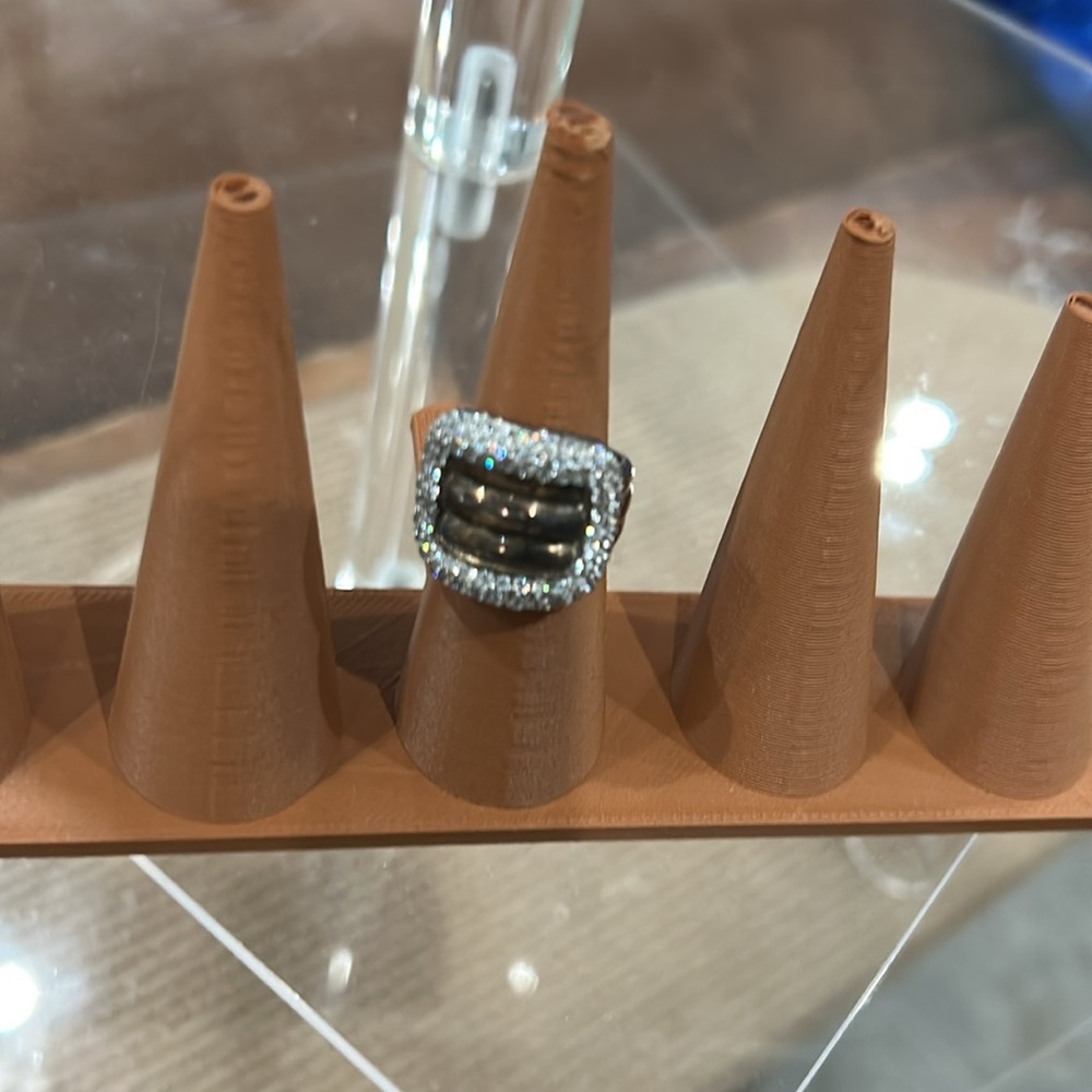 🔥 Statement-Making Rings designer style ring - Picture 3 of 4